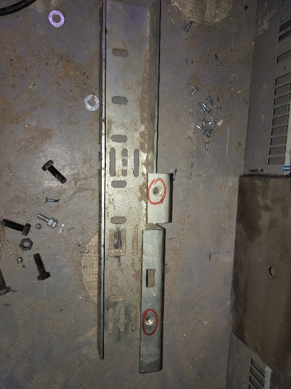 需求通力电梯门机支架AMDC2L-700-552-32CC